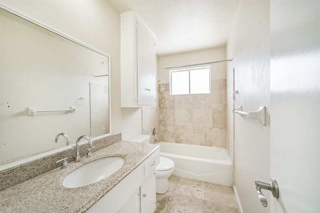 Building Photo - 12526 Chessington Dr