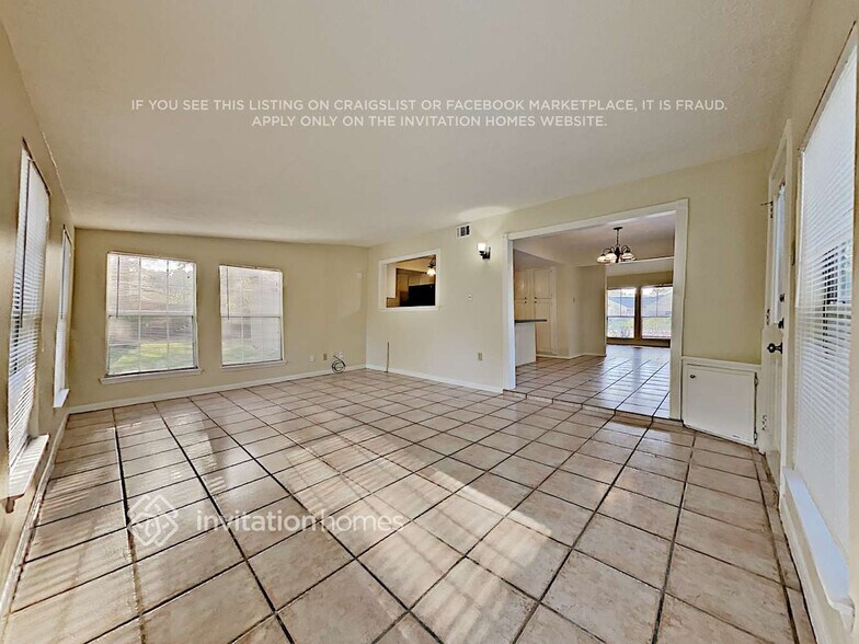 Building Photo - 18007 Autumn Trails Ln