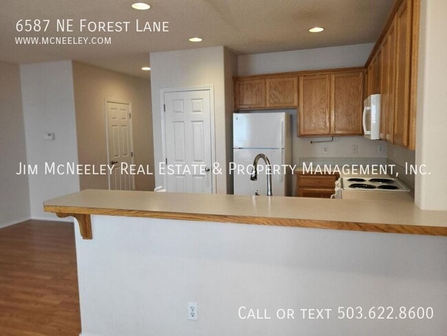 Building Photo - 6587 NE Forest Ln