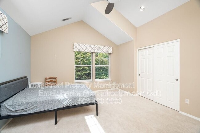 Building Photo - 3531 S Kelly Ave