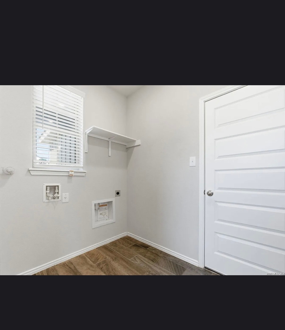 Laundry Room - 2521 Hiddenbrooke Trce