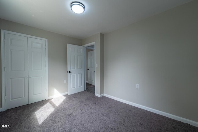 Building Photo - 1001 S Layton Ave