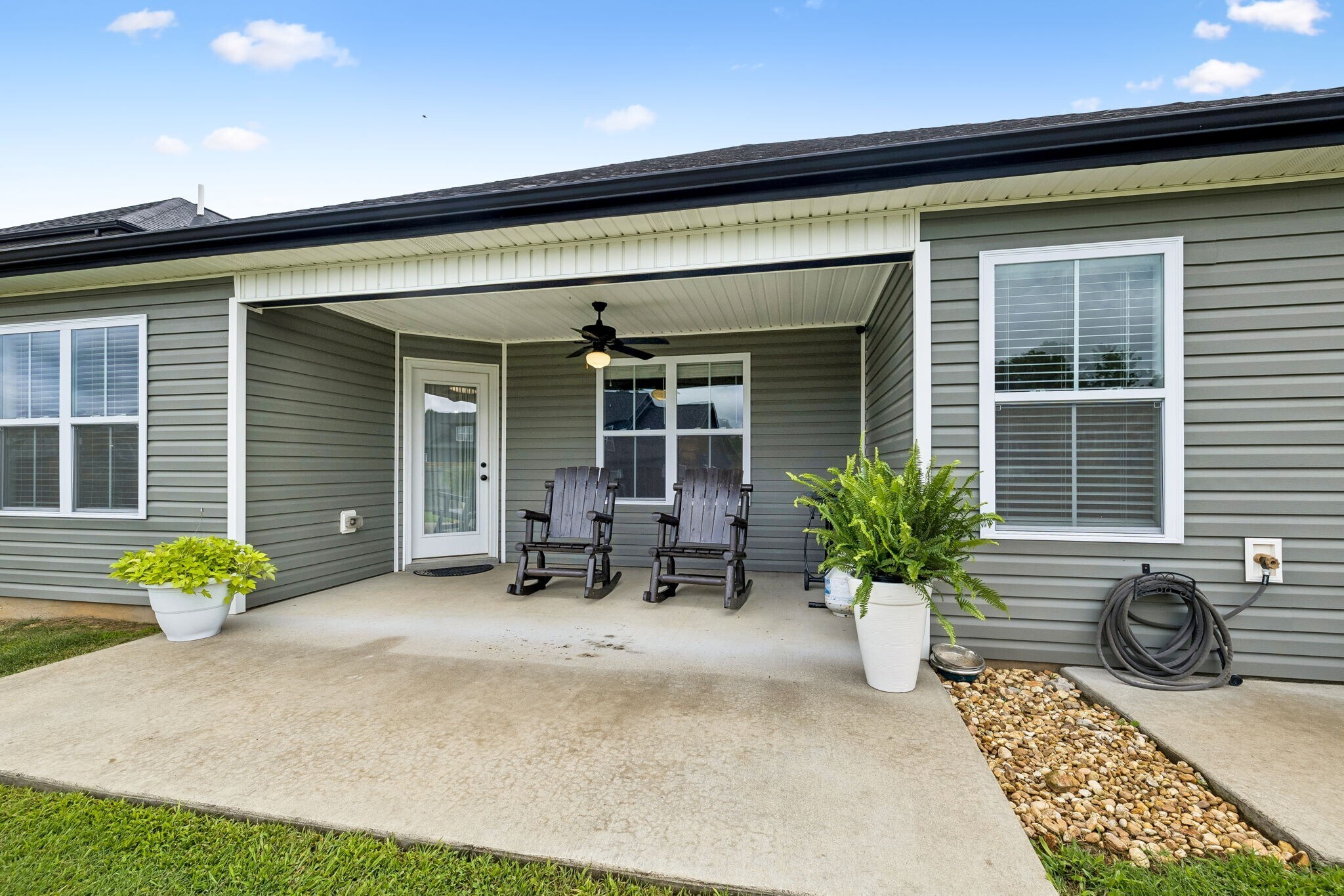 Building Photo - 1151 Eagles Bluff Dr