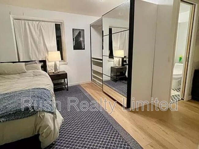 Building Photo - 2657 S University Blvd