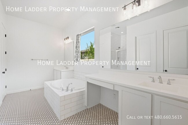 Building Photo - 4203 S Apollo