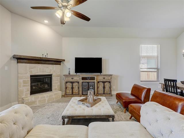 Building Photo - 1213 Thrasher Dr