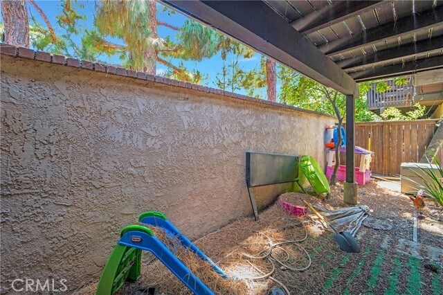 Building Photo - 1405 Pinon Pl