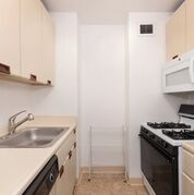 Building Photo - 311 E 38th St