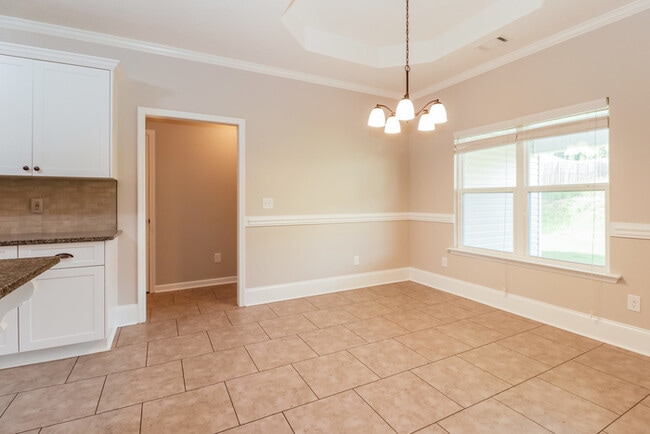 Building Photo - 4418 Raleigh Dr
