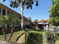 Building Photo - 4535 Ramona Ave