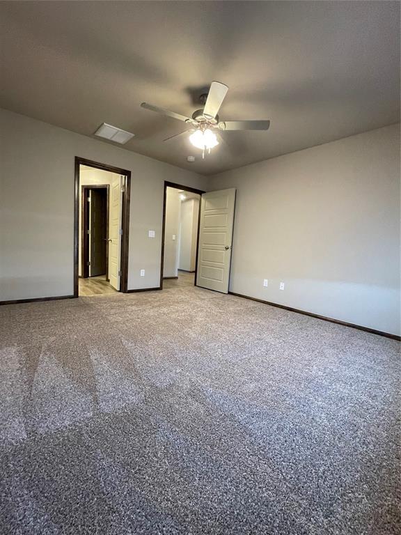 Building Photo - 2033 Sara Vista Dr