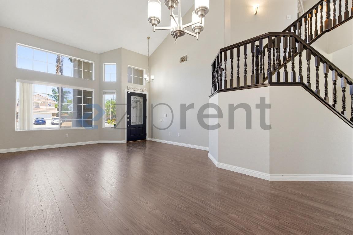Building Photo - 27165 Hemingway Ct