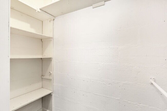 Building Photo - BRAND NEW EVERYTHING IN UPTOWN/BILTMORE AREA