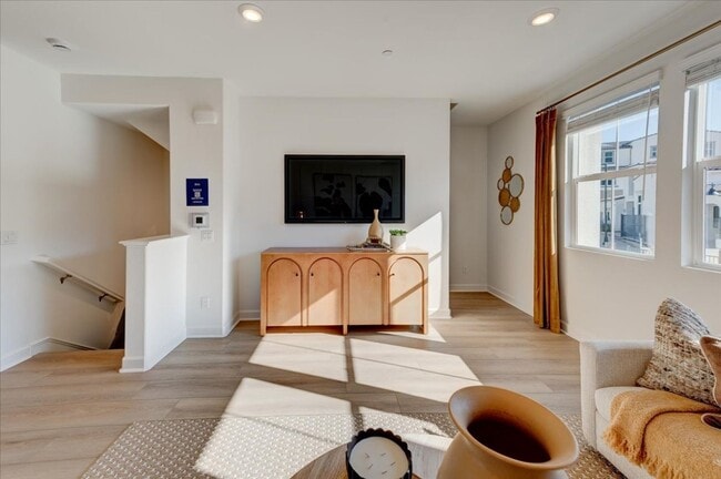 Building Photo - 1404 Mountain Laurel Rd