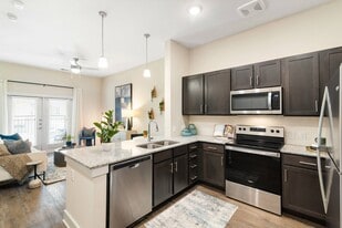 Building Photo - ArborView Circle C Ranch 62+ Active Adult