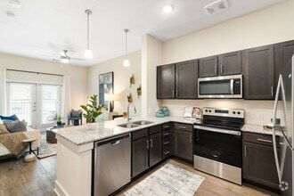 Building Photo - ArborView Circle C Ranch 62+ Active Adult