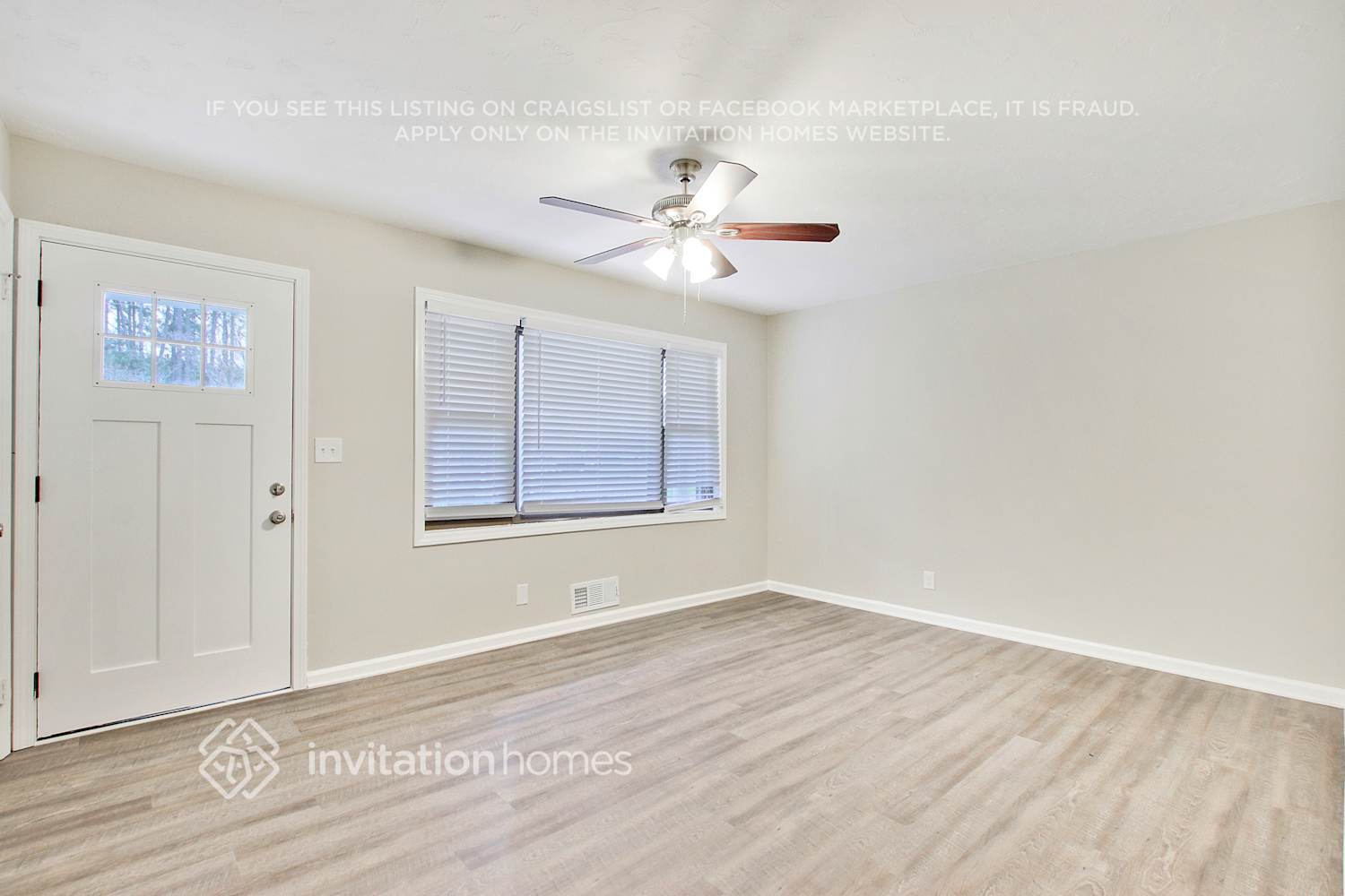 Building Photo - 4596 Sahara Dr SW