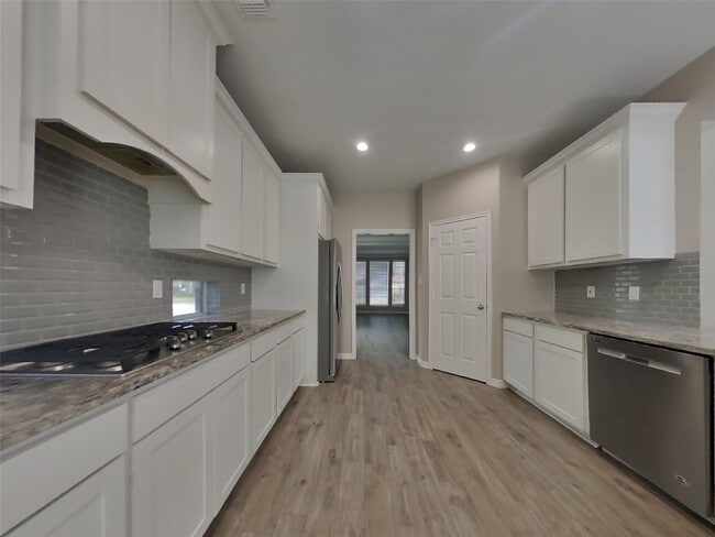 Building Photo - 2311 Daneswood Ct