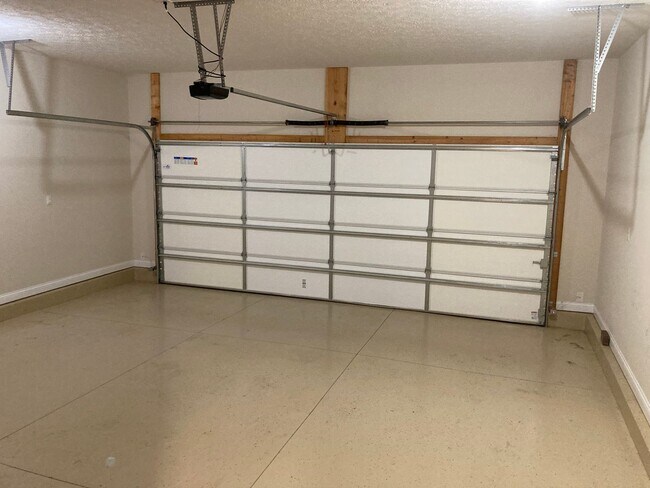 Building Photo - 241 Butterfield Dr