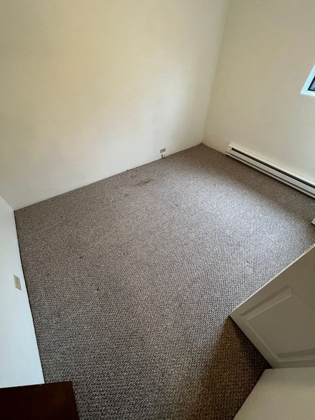 Building Photo - 2 Bedroom in Colllege Hill/Friendly Area