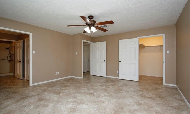 Building Photo - 6867 Stillwater Dr