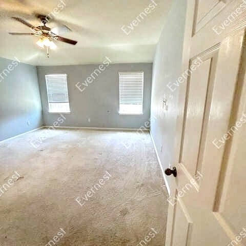 Building Photo - 1208 Willowbrook Dr
