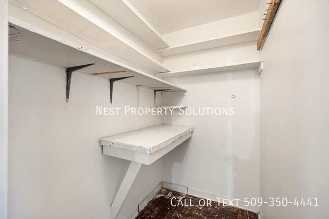 Building Photo - 634 S Ironwood Dr