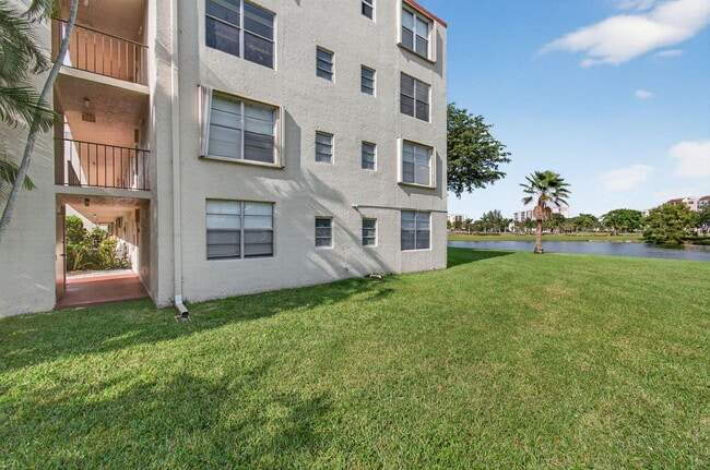 Building Photo - 26 Abbey Ln