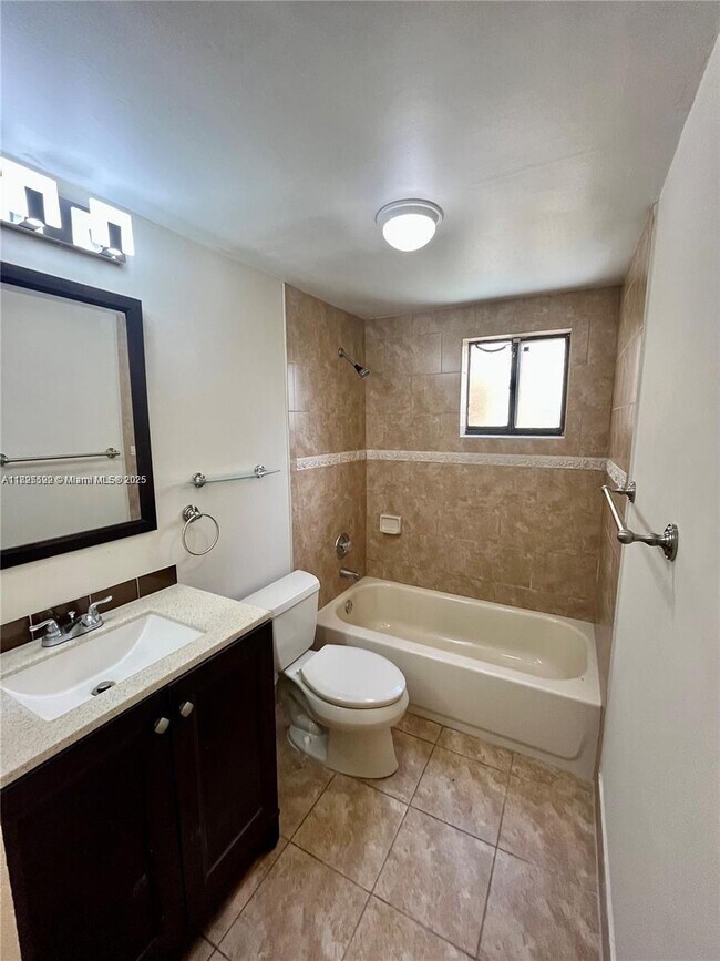 Building Photo - 8005 SW 107th Ave