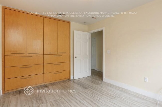 Building Photo - 1364 NW 144th Ave