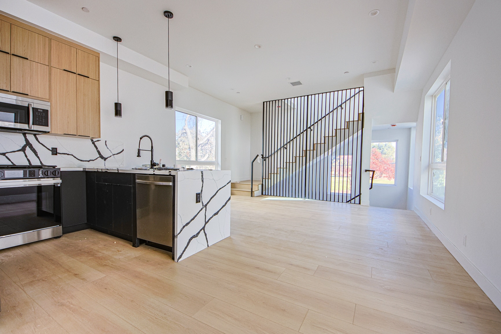 Building Photo - 6405 Odessa Ave