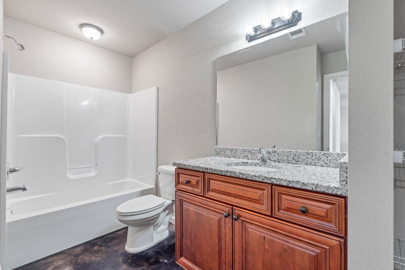 Building Photo - 19 Lawrence Rd 434