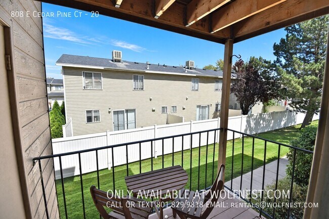 Building Photo - 808 Cedar Pine Ct