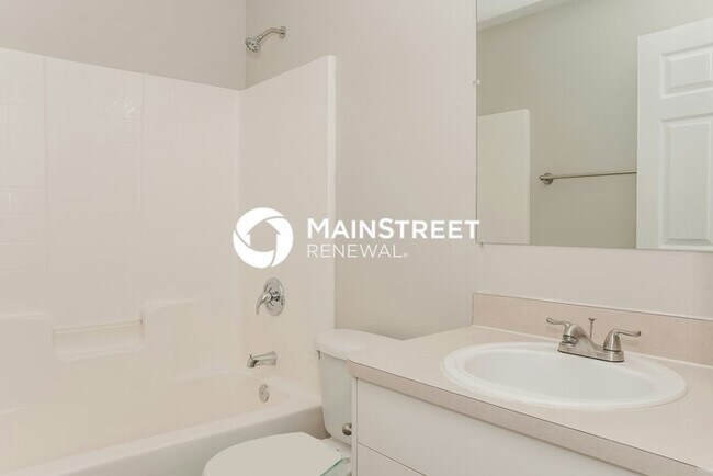 Building Photo - 3 Bedroom Pet-Friendly Home in MELBOURNE, FL with Main Street Renewal