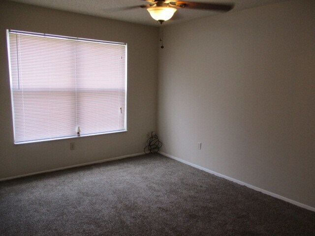 Building Photo - Condo in Chelsea Square, Kissimmee