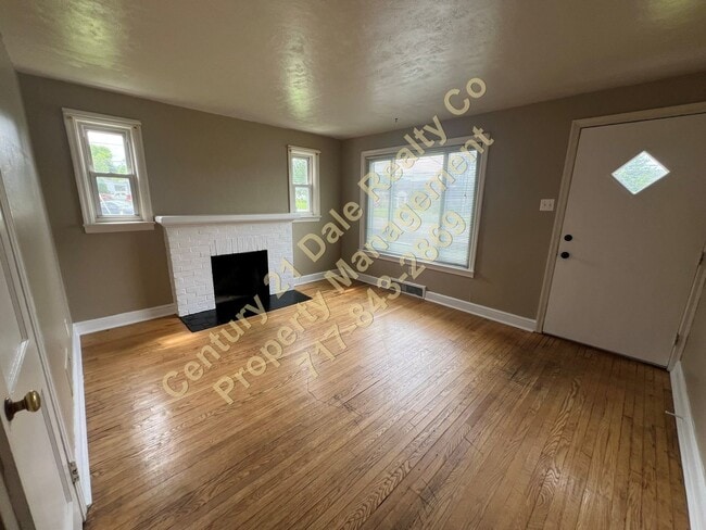 Building Photo - 3 BR 1 Bath Home in Central York School Di...