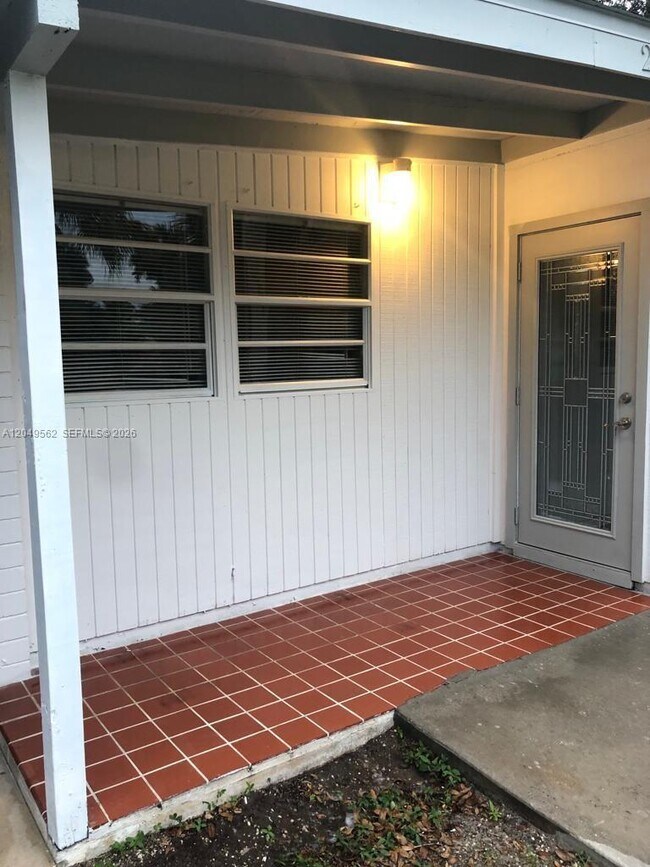 Building Photo - 2106 79th Ct
