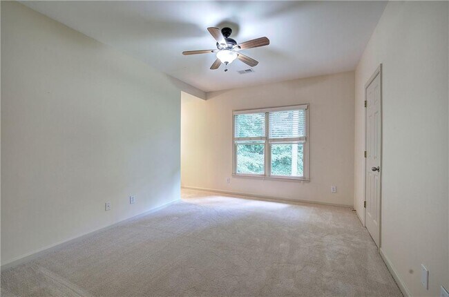 Building Photo - 2320 Starr Lake Dr NW