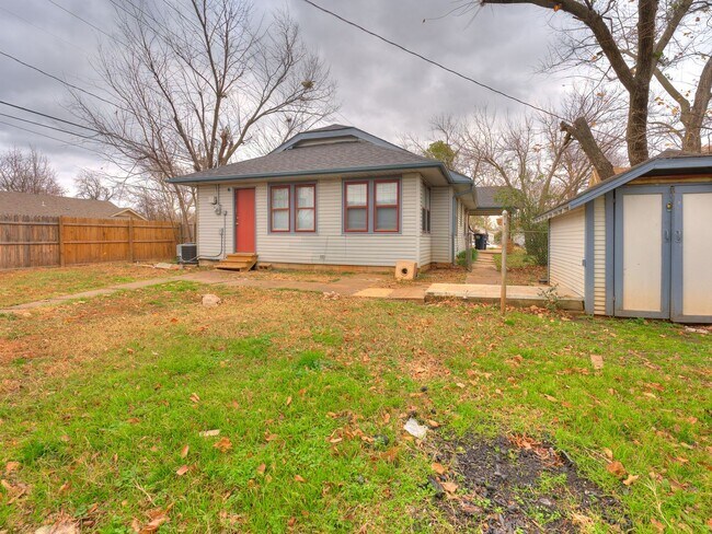 Building Photo - 3 Bedroom 2 Bath home in Shawnee!