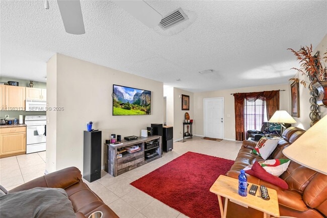 Building Photo - 6767 Duval Ave