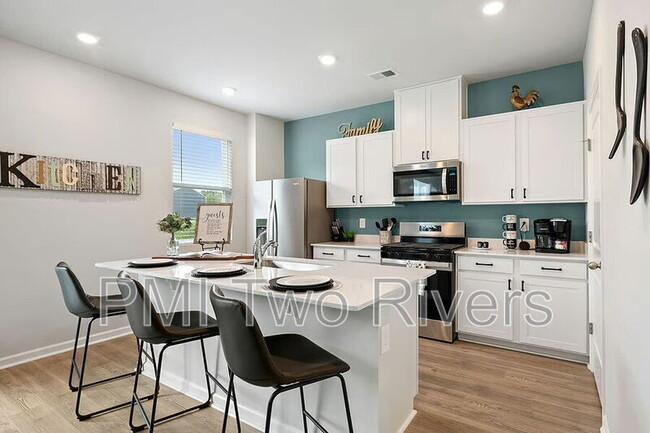 Building Photo - 5027 Benelli Dr