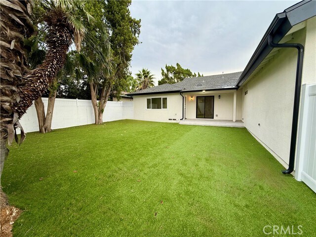 Building Photo - 8561 Marklein Ave