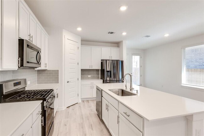 Building Photo - 2321 Bravo Pass