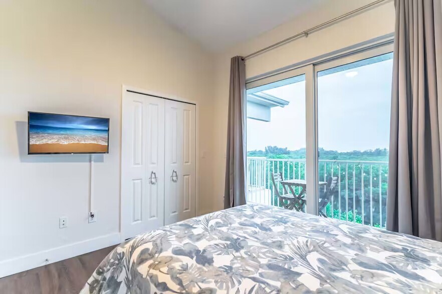 Building Photo - 3260 Mangrove Point Dr