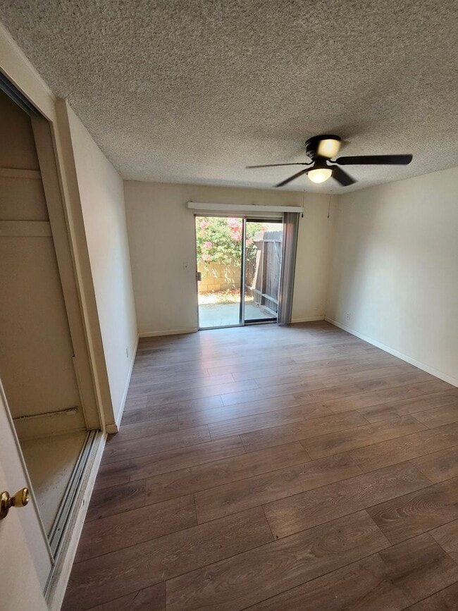 Building Photo - 438 Silverwood Ave