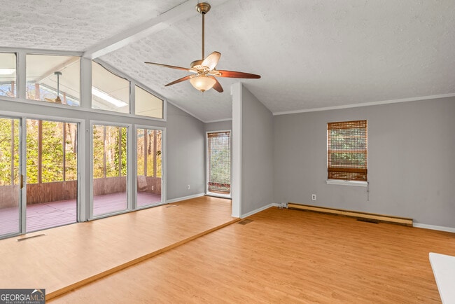 Building Photo - 4421 Jacobs Dr SW