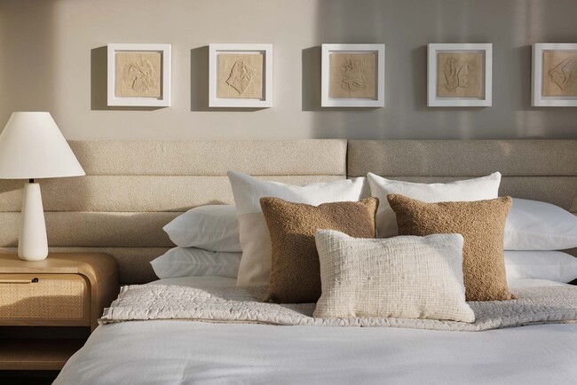 Interior Photo - The Laurel