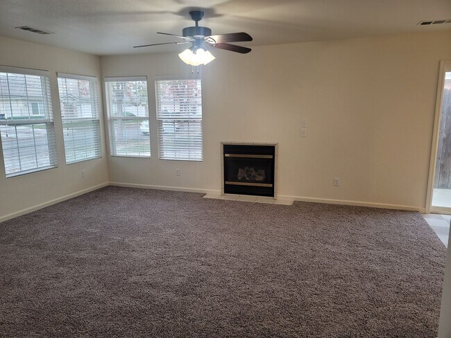 Building Photo - 3637 W Babcock Ct