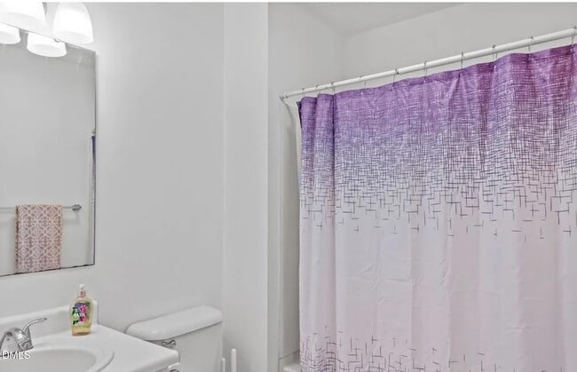 Building Photo - 1142 Blankshire Rd