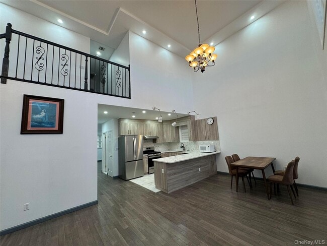 Building Photo - 49-20 167th St